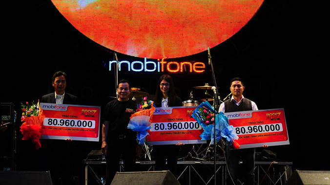 Hoạt động từ thiện là phần không thể thiếu qua những kỳ RockStorm.