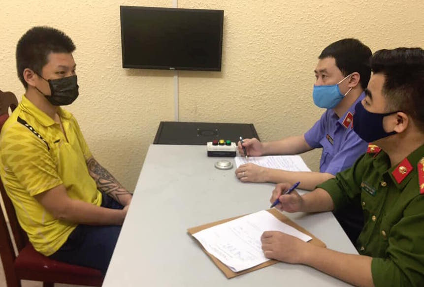 Đối tượng Dũng tại công an.