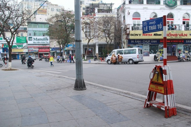 Hà Nội yêu cầu vật liệu lát vỉa hè, bó vỉa là vật liệu tự nhiên, kết cấu bền vững đảm bảo sử dụng 50-70 năm. Ảnh minh họa