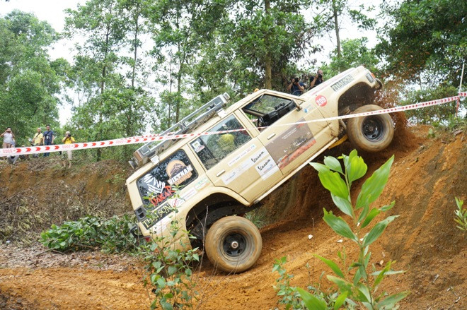 Tận mắt những đường đua hấp dẫn nhất Offroad VOC 2014