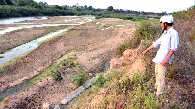 Dự án kè Phú Thiện kinh phí hơn 70 tỷ đồng, giải ngân hơn 15 tỷ đồng, qua 6 năm vẫn trơ bãi đất trống 