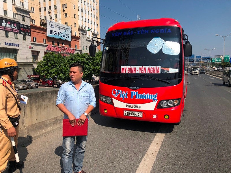  Không để ùn tắc kéo dài, người dân thiếu xe về quê dịp Tết 