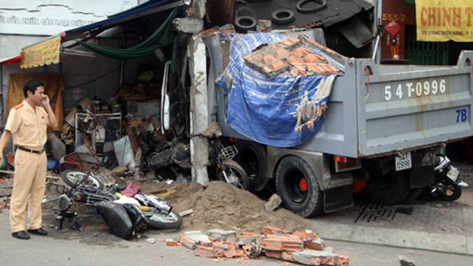 Hiện trường tai nạn. Ảnh: An Nhơn.