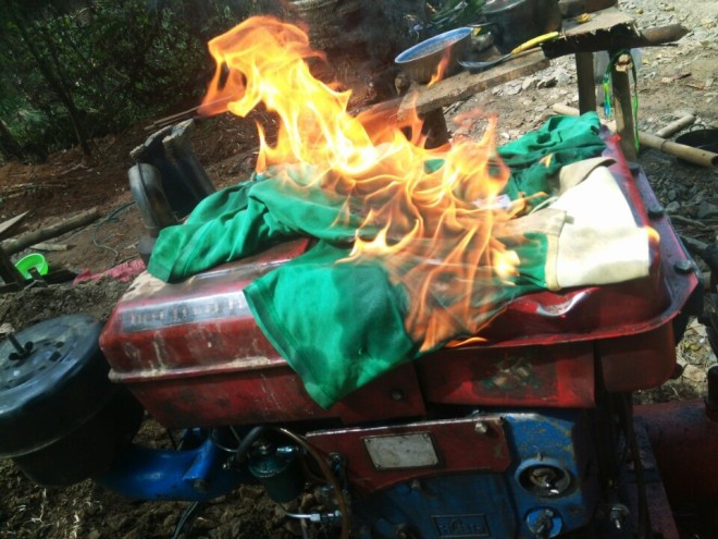 Tiêu hủy máy móc dùng để khai thác vàng