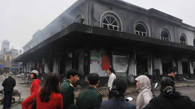 Chợ Phố Hiến tan hoang sau hỏa hoạn