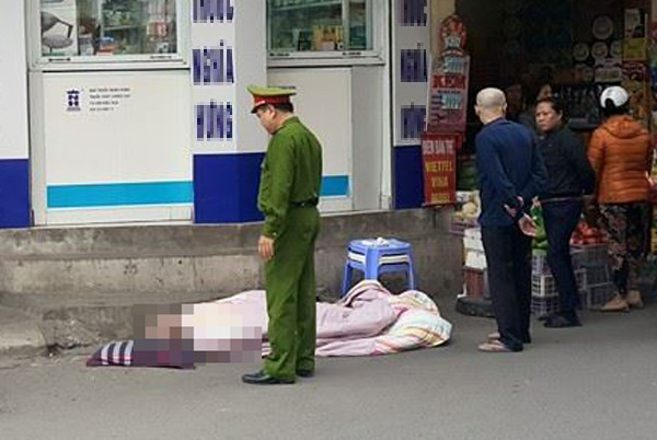 Lực lượng chức năng có mặt tại hiện trường giải quyết vụ việc.