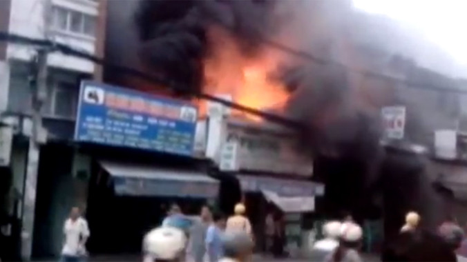 3 căn nhà bị thiêu rụi trong đám cháy tại TP HCM