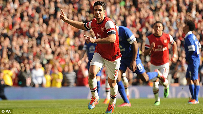 Arteta ăn mừng bàn thắng vào lưới đội bóng cũ