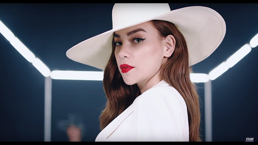 Hồ Ngọc Hà phản ứng cực gắt trước tin đồn từng yêu một đạo diễn