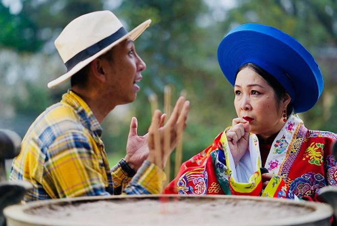 Đạo diễn Huỳnh Tuấn Anh đứng sau ống kính của "Phượng khấu"