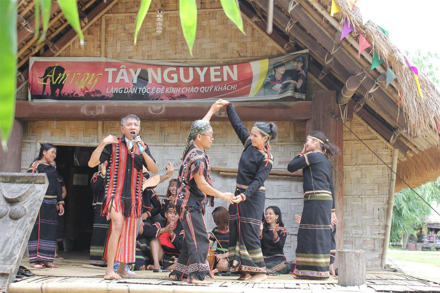 Chuỗi hoạt động trong "Tuần Đại đoàn kết các dân tộc-Di sản Văn hóa Việt Nam" cần phải gắn kết cộng đồng các dân tộc