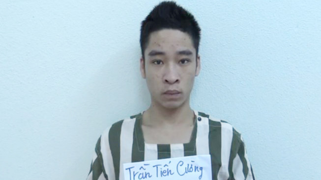 Kẻ đâm chết tình địch trước mặt bạn gái