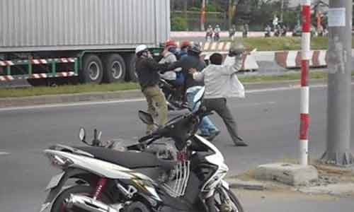 Bị đâm chết khi xin "đểu" ở công viên