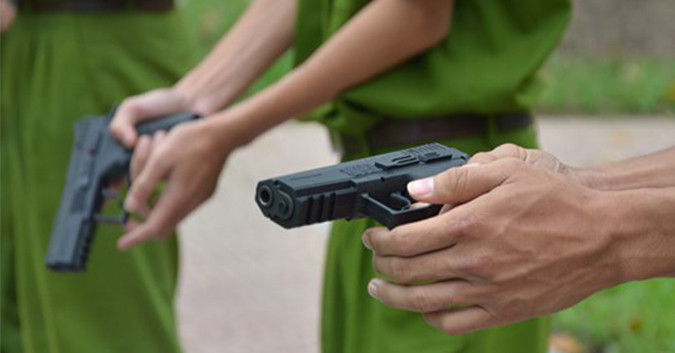 Người nổ súng ngăn nhóm thanh niên hỗn chiến là công an