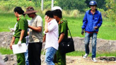 Phó Chủ tịch HĐND xã bị bắn chết trong vườn cà phê