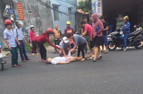 Vận động viên võ thuật bị đạn găm trúng đùi khi đi xe máy