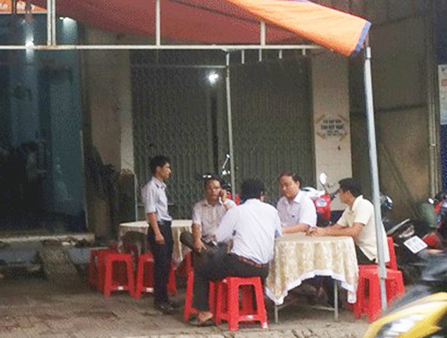 Phó trưởng phòng Tài chính – Kế hoạch treo cổ ở chân núi