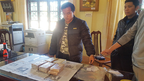 Lầu A Của cùng tang vật tại cơ quan công an
