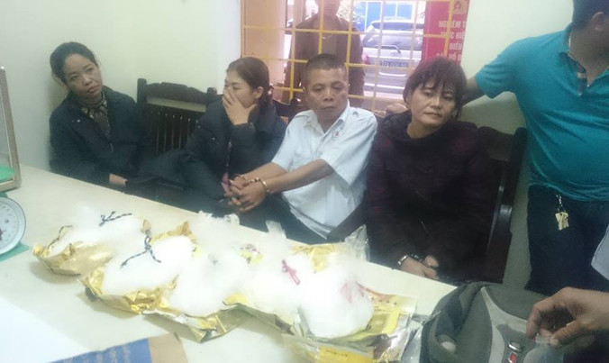 Đối tượng và tang vật tại CQĐT.