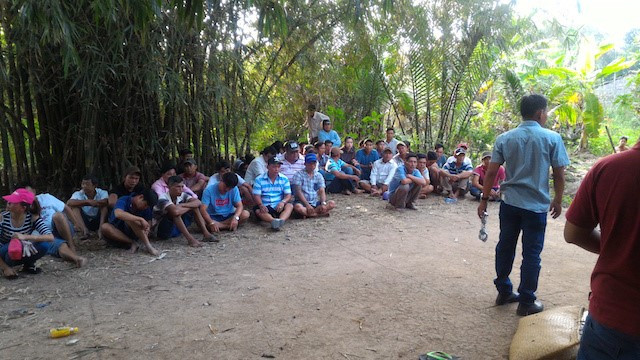 Các con bạc bị bắt giữ. Ảnh C.A