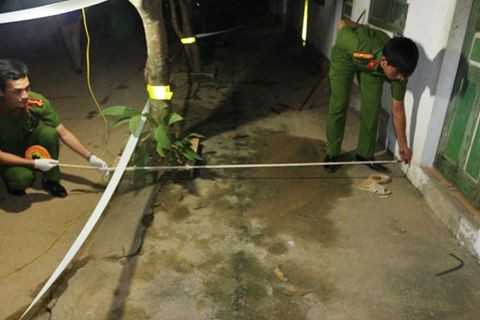 Thuê phòng chơi ma túy, một người bị đâm chết ở Sài Gòn