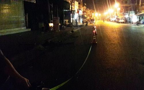 Hiện trường vụ hỗn chiến trong đêm khiến một thanh niên tử vong