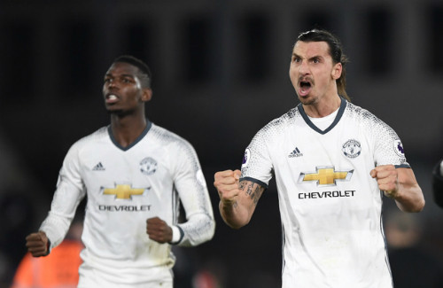 Pogba và Ibrahimovic cùng ghi bàn mang về chiến thắng cho Man Utd. Ảnh: Reuters.