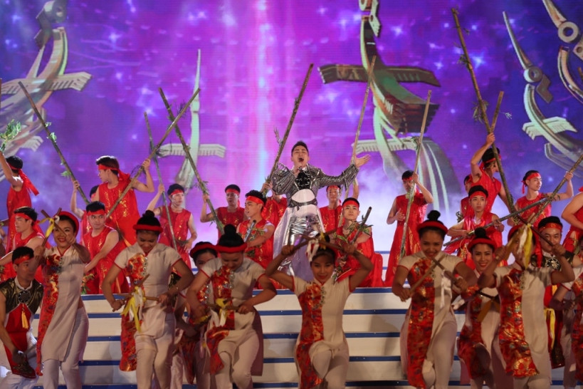 Tùng Dương đem "lửa" về Sầm Sơn