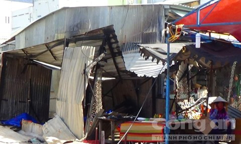 Hiện trường vụ cháy khuya 19/11.