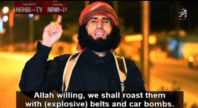 Một tay súng xuất hiện trong đoạn video mới nhất. Ảnh chụp màn hình.