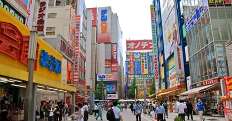 Có gì bên trong chợ tình Tokyo