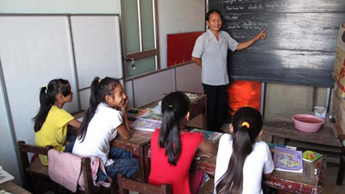Một giờ dạy học của cô Nguyễn Thị Thông. Ảnh: Trịnh Duy Hưng/Vietnam+.
