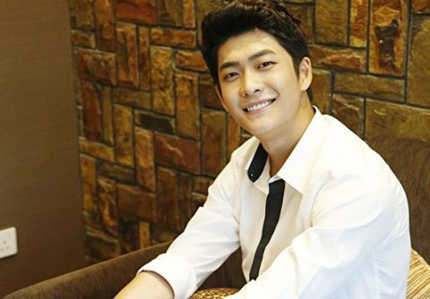 Nam diễn viên Kang Tae Oh.