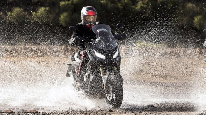 Honda sắp bán scooter đa địa hình X-ADV