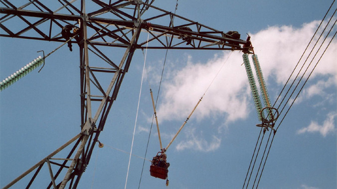 Lãnh đạo EVN Hà Nội cho biết sẽ có đợt tổng kiểm tra xử lý sai phạm ghi sai công tơ điện