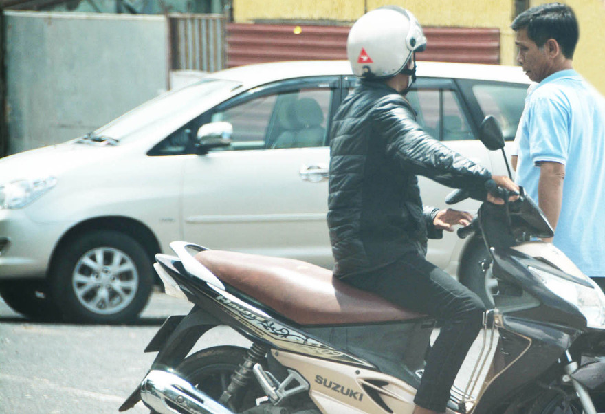 'Cò' đặc sản đeo bám khách