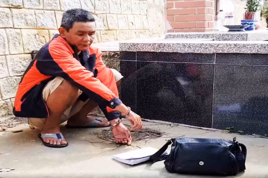 Đối tượng Dũng tại nghĩa địa