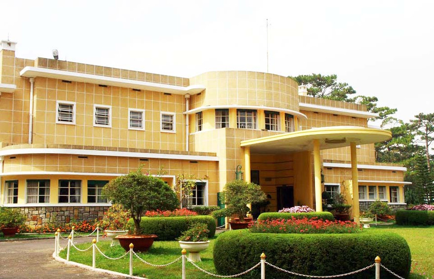 Mặt tiền Dinh Bảo Đại