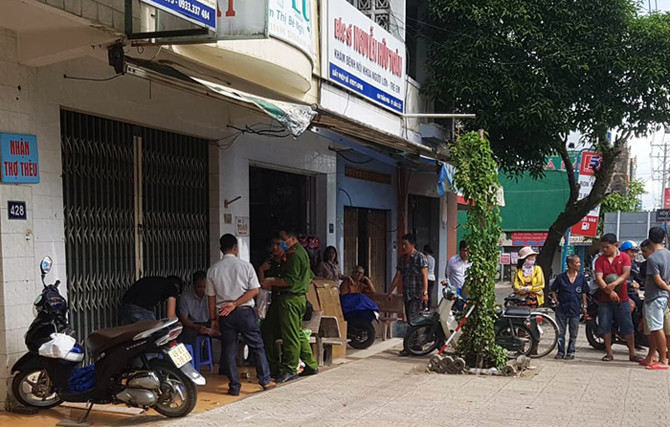 Khám nghiệm hiện trường vụ án mạng