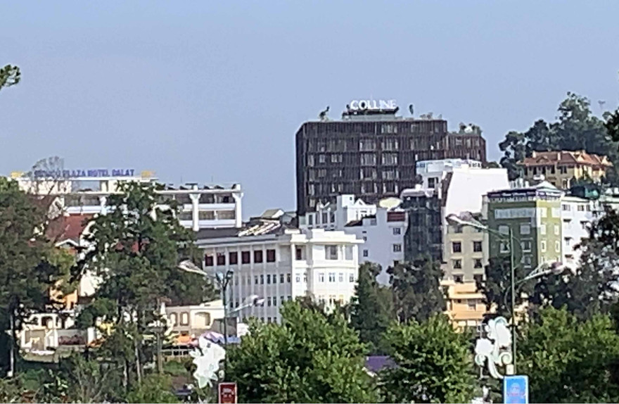 Một khu khách sạn, nhà nghỉ gần đường Phan Bội Châu