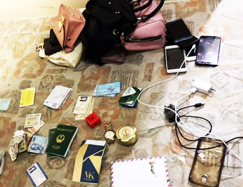 Một số tang vật thu được tại phòng trọ