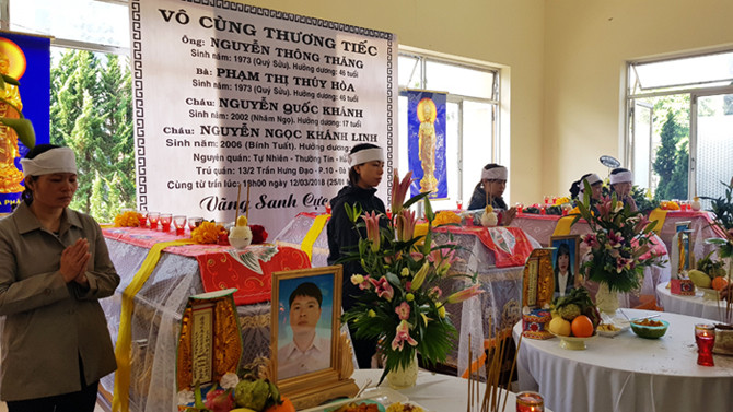 Tổ chức lễ tang cho 4 người trong gia đình ông Thăng