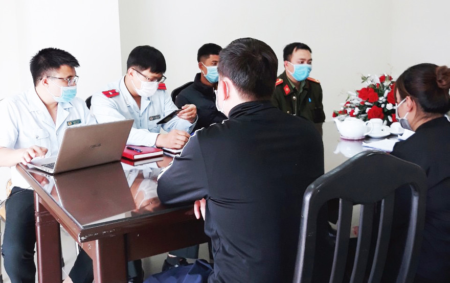 B.V.T và T.T.D.Q tại cơ quan chức năng