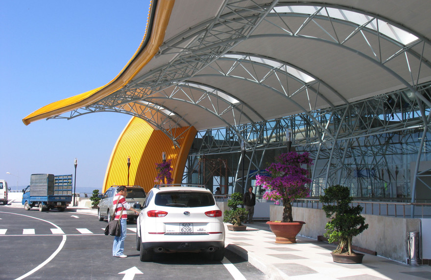 Nhà ga Cảng hàng không Liên Khương