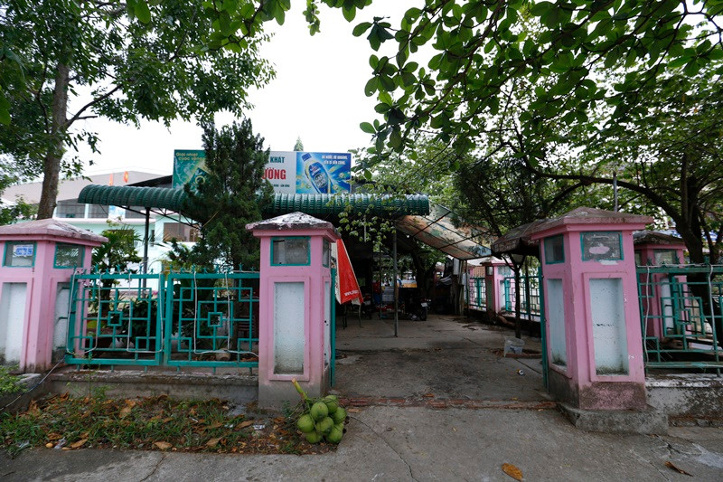 Quán nước, nơi phóng viên bị hành hung