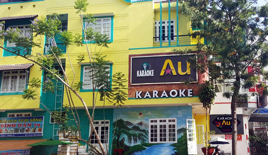 quán karaoke bị đề nghị rút giấy phép kinh doanh.