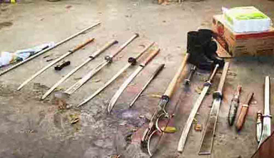 Phát hiện 15 thanh đao, kiếm cất giấu ở nơi xảy ra án mạng