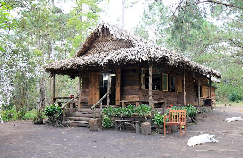 Dựng nhà trái phép tại "phim trường" Secret Garden