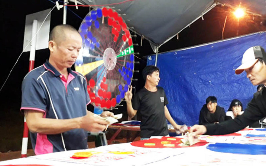 Tổ chức đánh bạc tại Hội chợ Thương mại