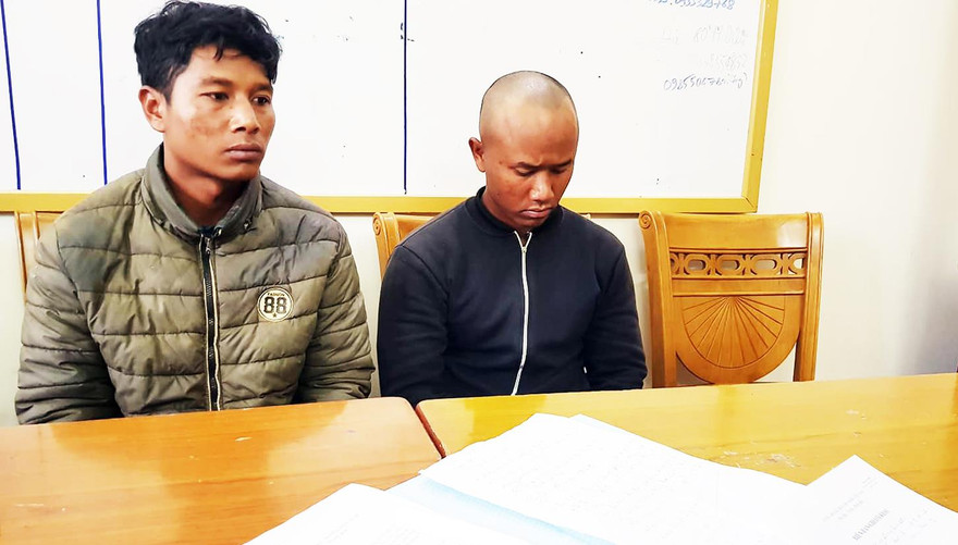 Lơ Mu Ha Si Đan và Lơ Mu Ha Lô tại cơ quan điều tra